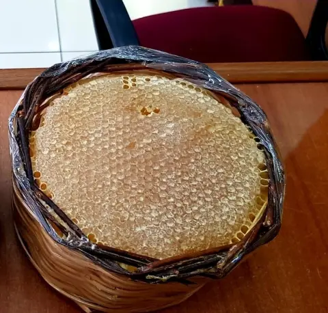 Organik Karakovan Sepet Balı 2 x 1.5 Kg.